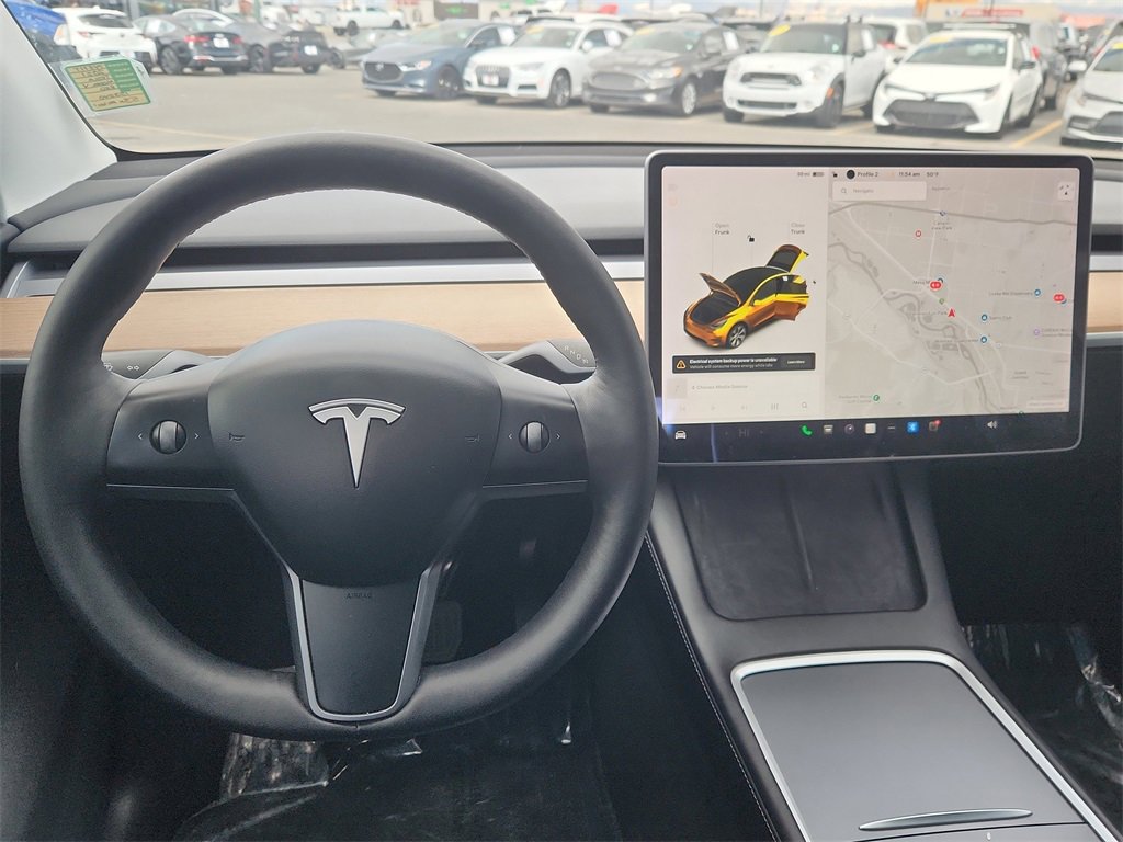 Used 2021 Tesla Model Y Long Range image 11