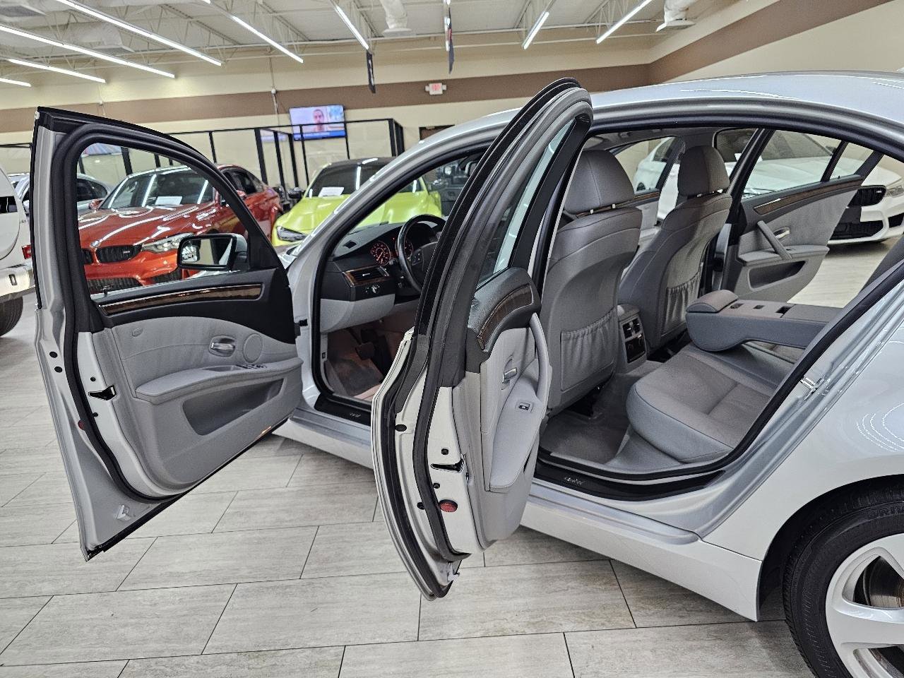 Used 2008 BMW 535i Sedan RWD image 14