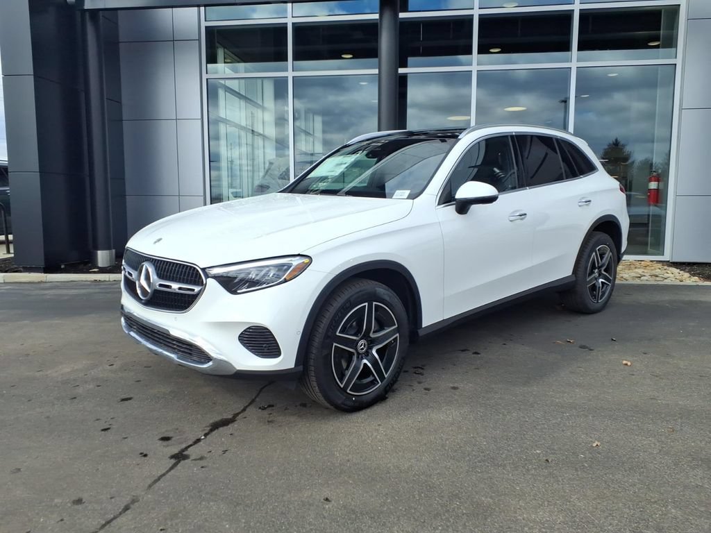New 2026 Mercedes-Benz GLC 300 4MATIC image 2