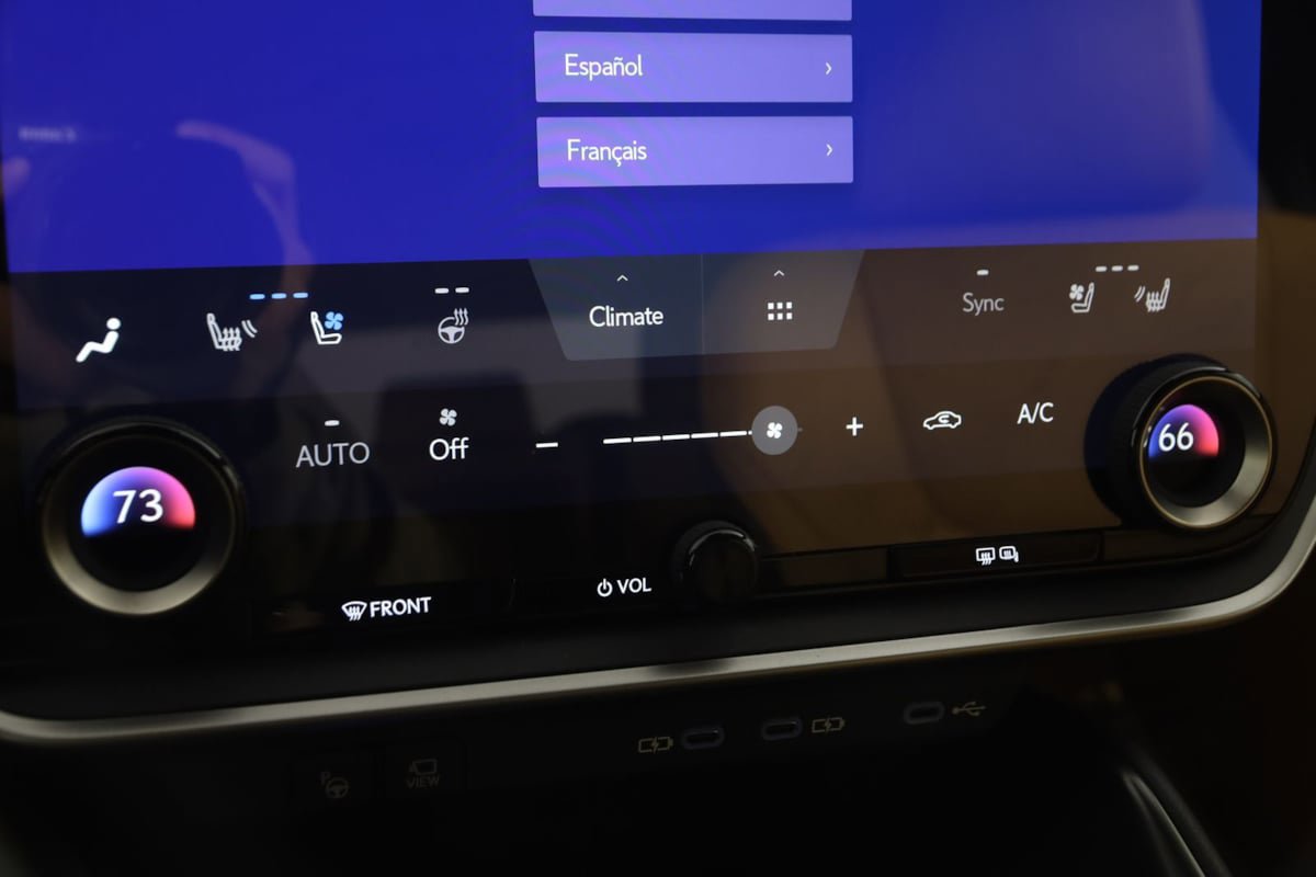 Used 2024 Lexus RZ 450e Premium w/ Technology Package AWD/4WD image 36
