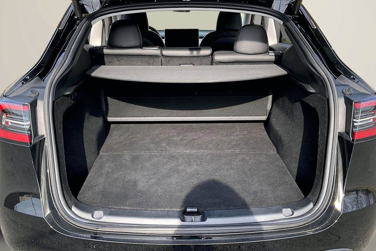 Used 2023 Tesla Model Y Performance image 26