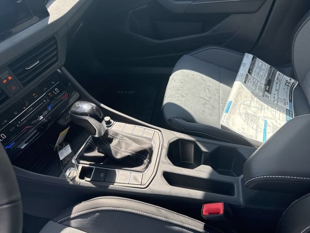 New 2026 Volkswagen Jetta SE FWD image 13
