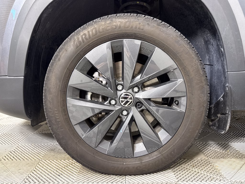 Used 2024 Volkswagen Taos S FWD image 22