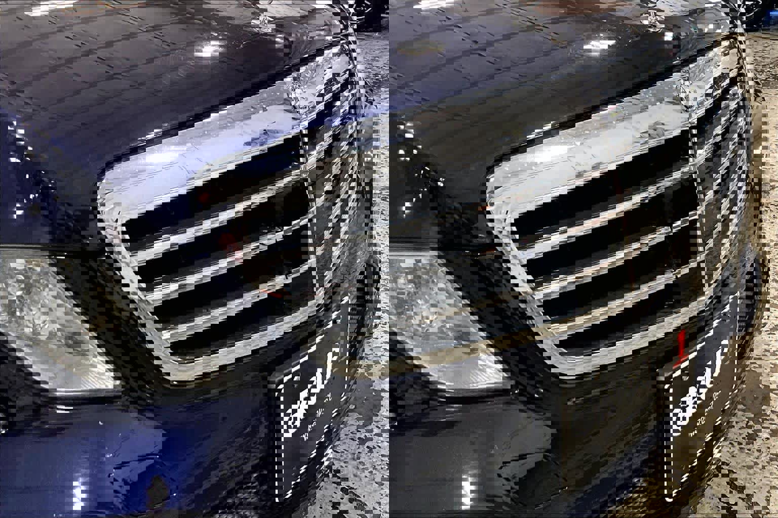 Used 2010 Mercedes-Benz E 350 4MATIC Sedan image 29