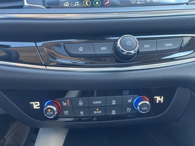 Used 2023 Buick Enclave Avenir w/ Avenir Technology Package image 18