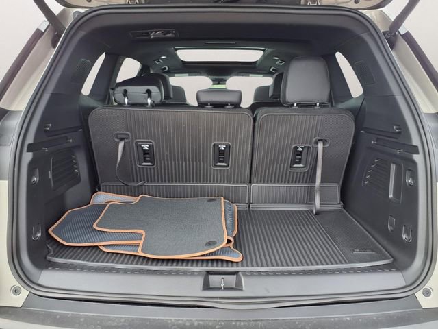New 2026 GMC Acadia AT4 w/ Luxury Package image 23