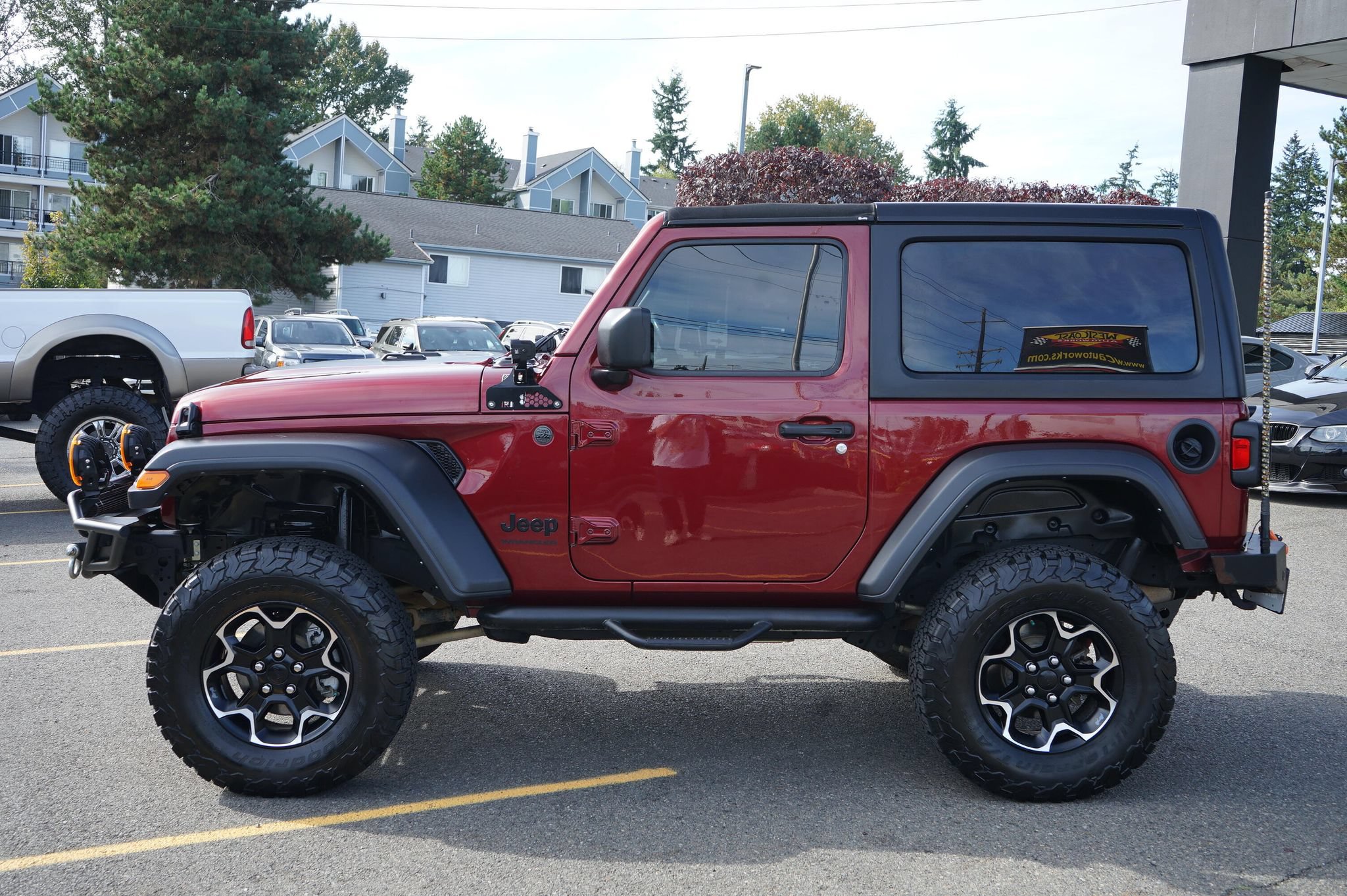 Used 2022 Jeep Wrangler Sport AWD/4WD image 2