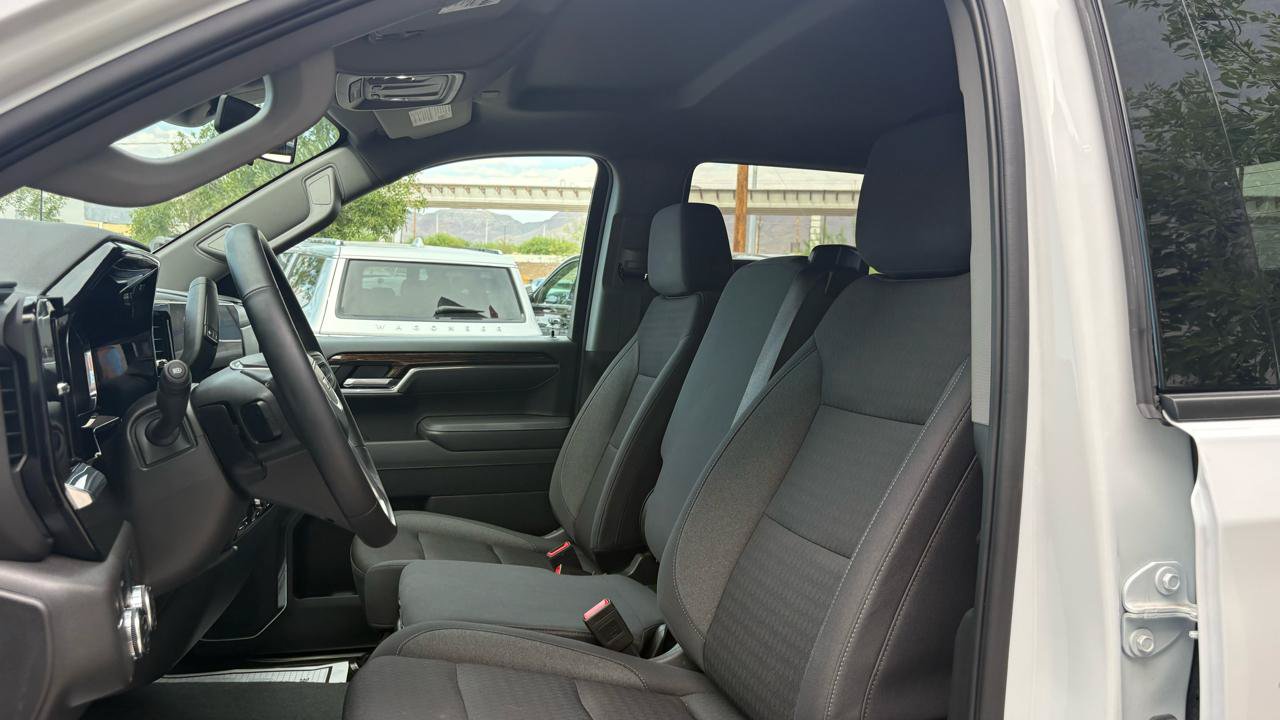 Used 2025 GMC Sierra 1500 Elevation AWD/4WD image 31