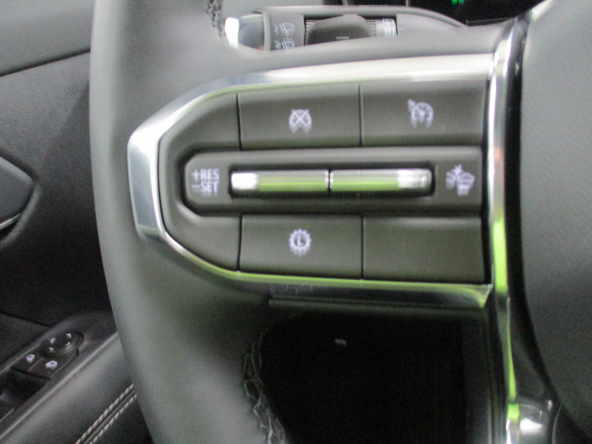 New 2026 GMC Terrain Elevation w/ Elevation Premium Package FWD image 18
