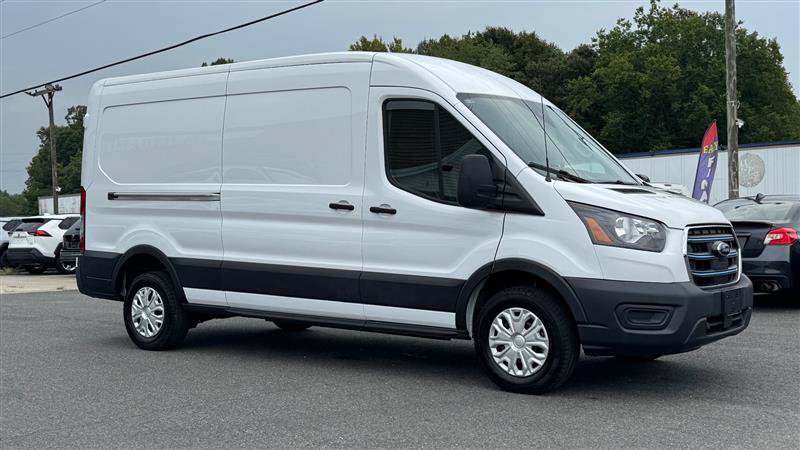 Used 2023 Ford E-Transit Medium Roof RWD image 3