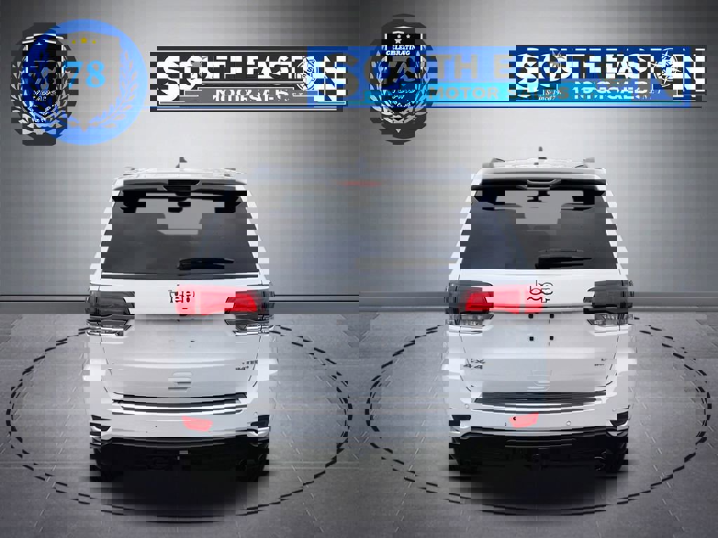 Used 2021 Jeep Grand Cherokee Limited w/ Trailer Tow Group IV image 4