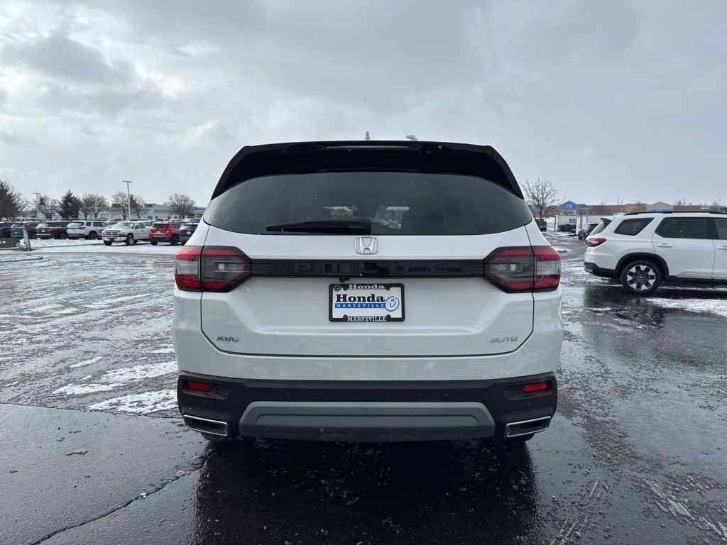 Used 2024 Honda Pilot Elite image 6