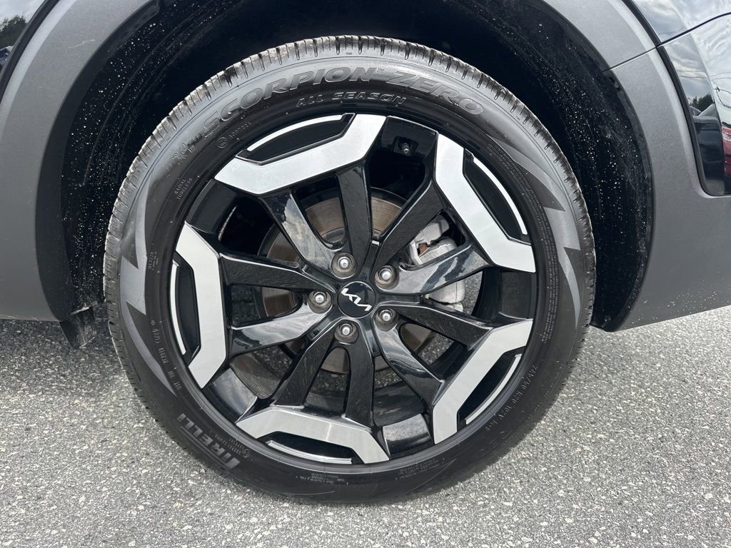 Used 2025 Kia Telluride S image 32