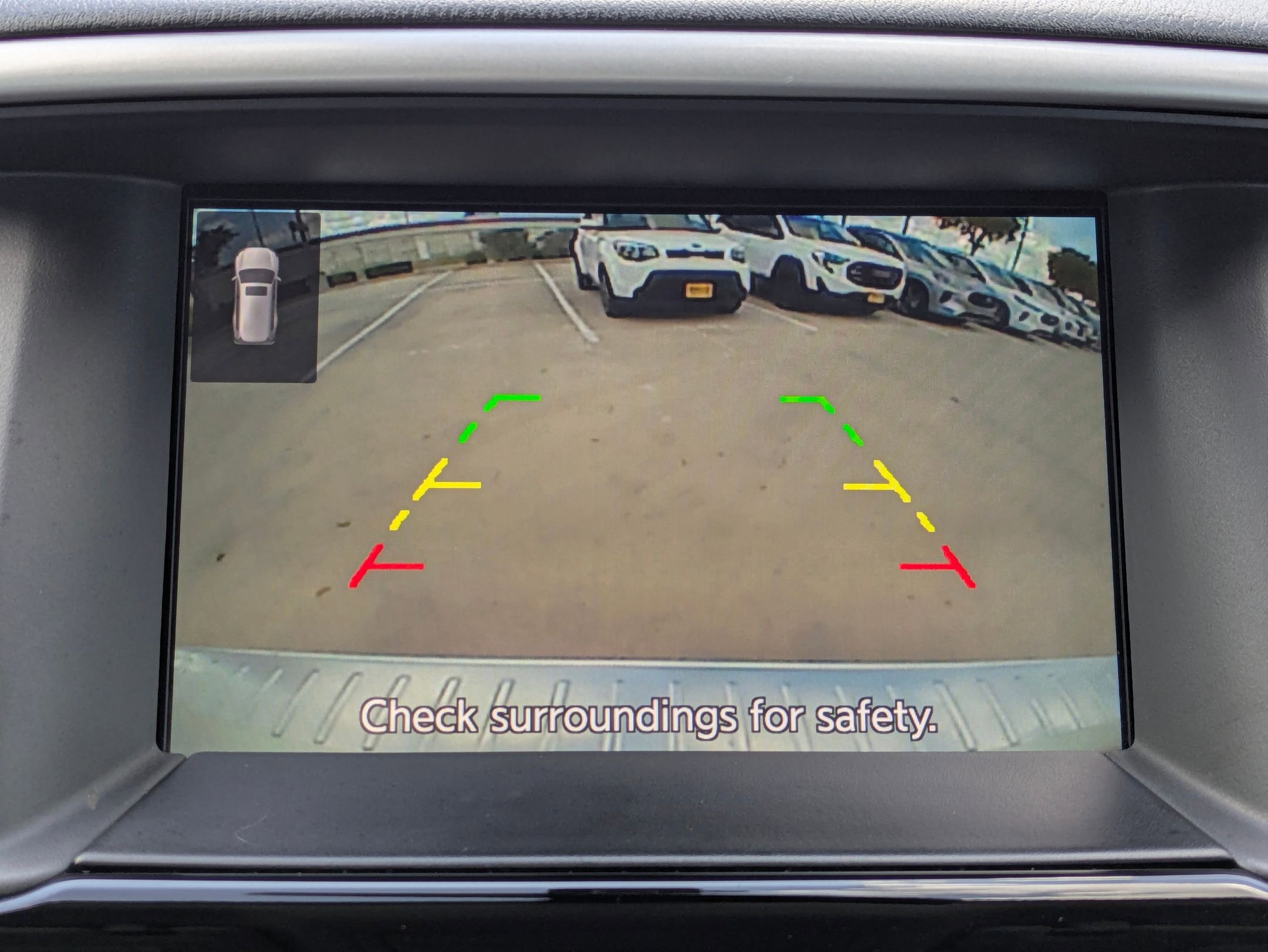 Used 2020 Nissan Pathfinder SV image 16