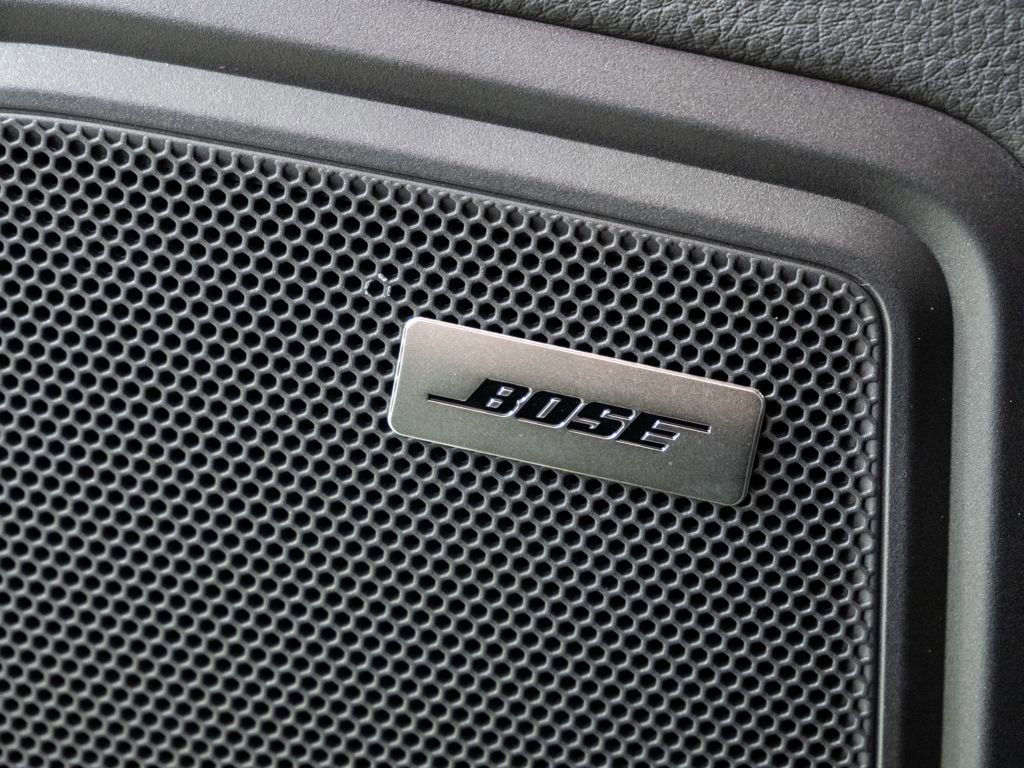 New 2026 Porsche Macan image 7