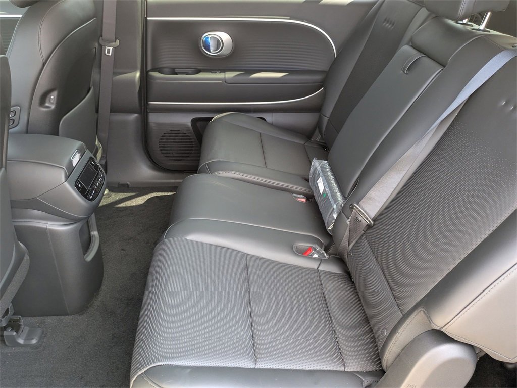 New 2026 Hyundai Ioniq 9 SEL image 12