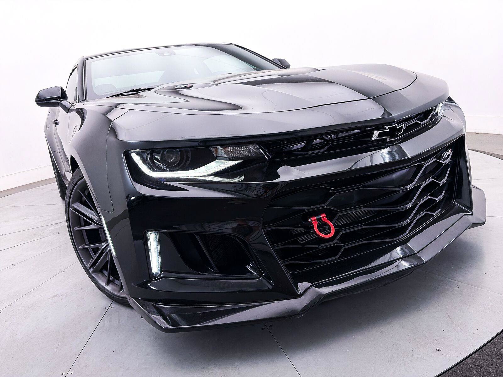 Used 2022 Chevrolet Camaro ZL1 w/ LPO, ZL1 Protection Package RWD image 11