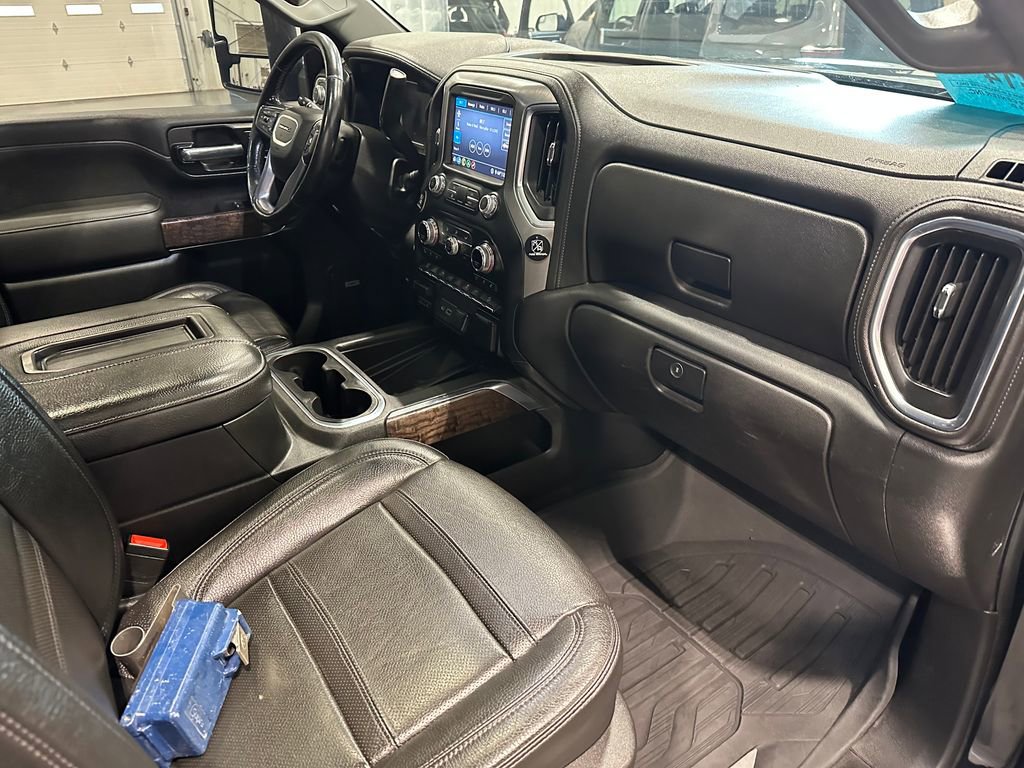Used 2020 GMC Sierra 2500 Denali w/ Denali Ultimate Package AWD/4WD image 35