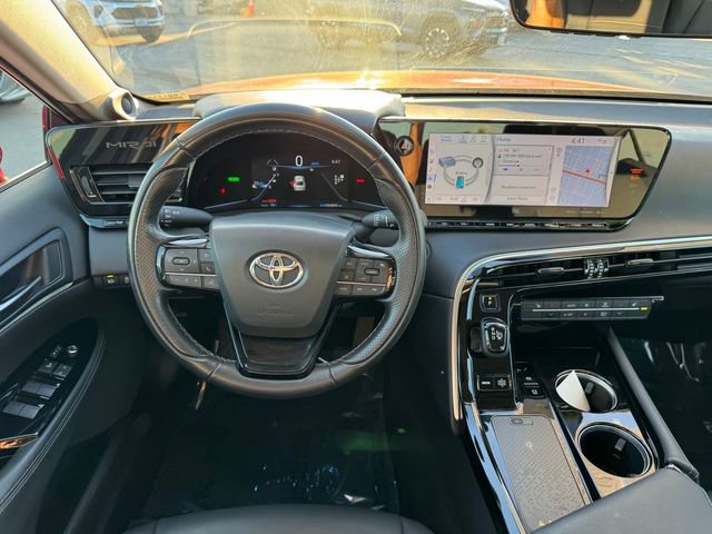 Used 2022 Toyota Mirai XLE w/ Advanced Technology Package image 11