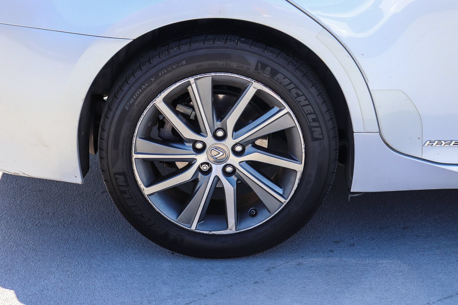 Used 2018 Lexus ES 300h w/ Navigation Package FWD image 9