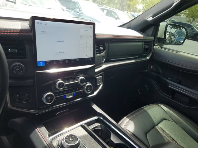 Used 2023 Ford Expedition Limited RWD image 26