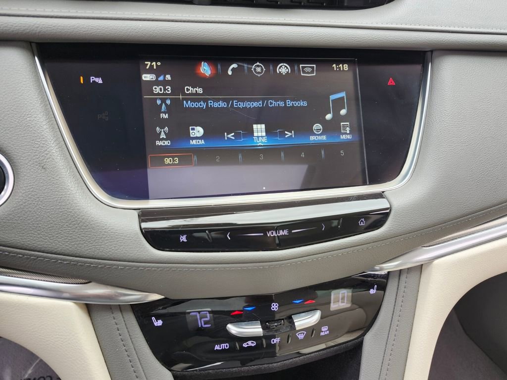 Used 2018 Cadillac XT5 Luxury w/ Driver Awareness Package image 22