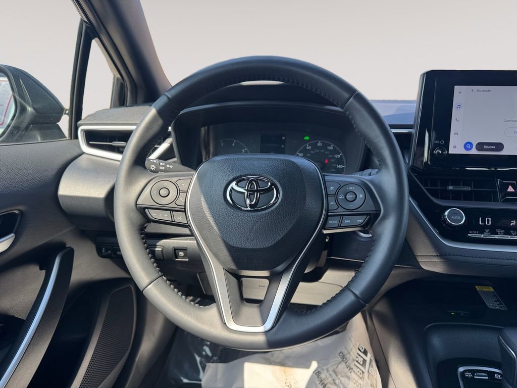 Used 2024 Toyota Corolla SE w/ SE Package image 12