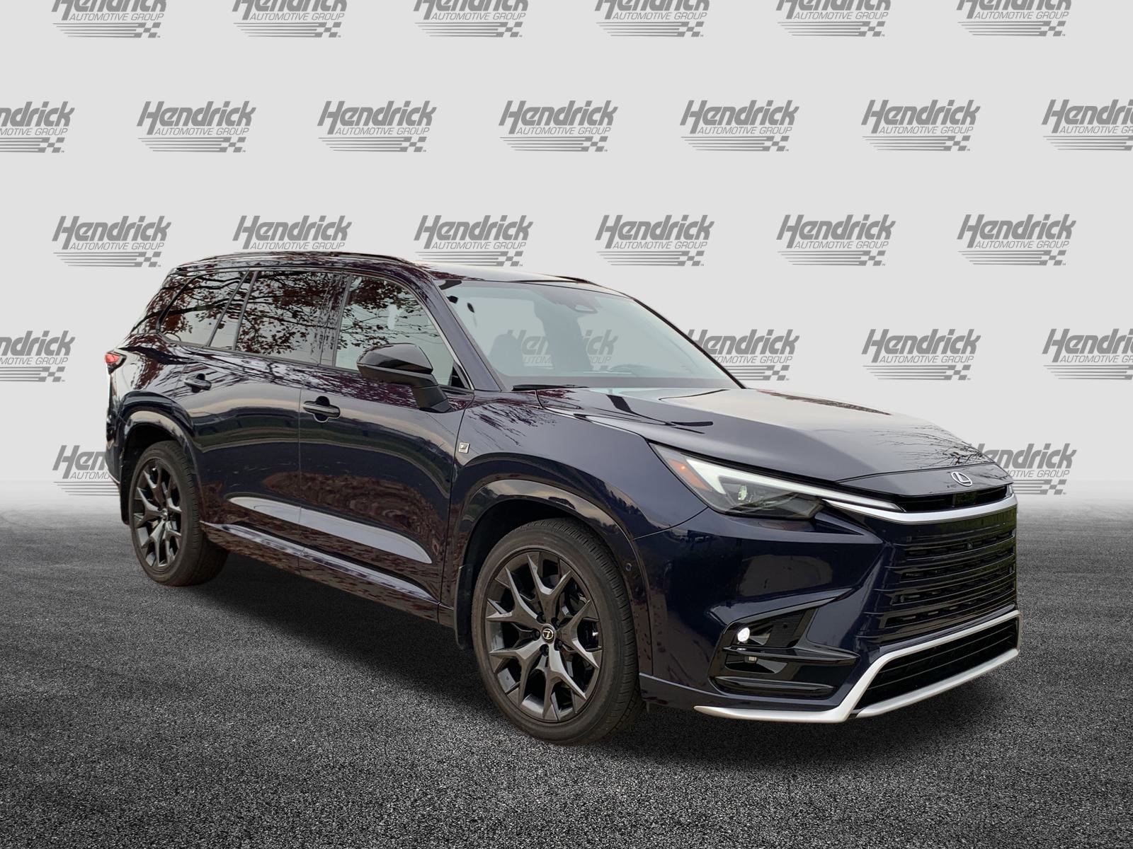 Used 2024 Lexus TX 500h AWD w/ Technology Package image 2