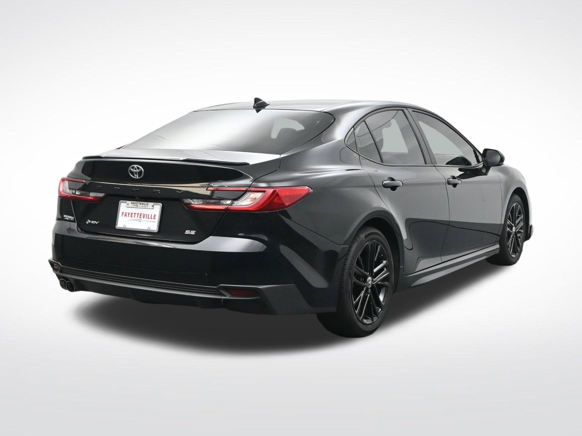 Used 2025 Toyota Camry SE w/ Multimedia Upgrade Package FWD image 6