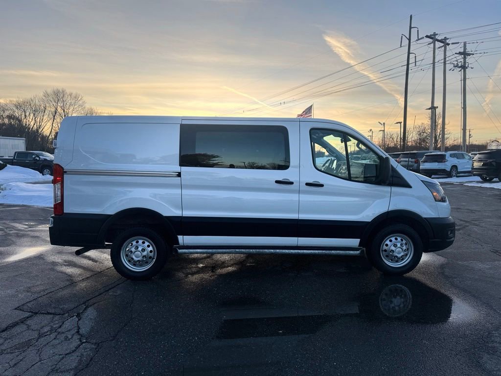 Used 2024 Ford Transit 250 Low Roof AWD w/ Exterior Upgrade Package image 8