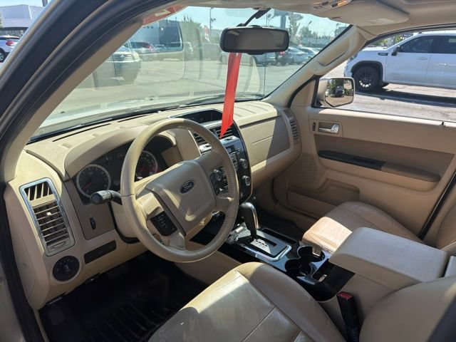 Used 2011 Ford Escape Limited w/ 301A Rapid Spec Order Code AWD/4WD image 19