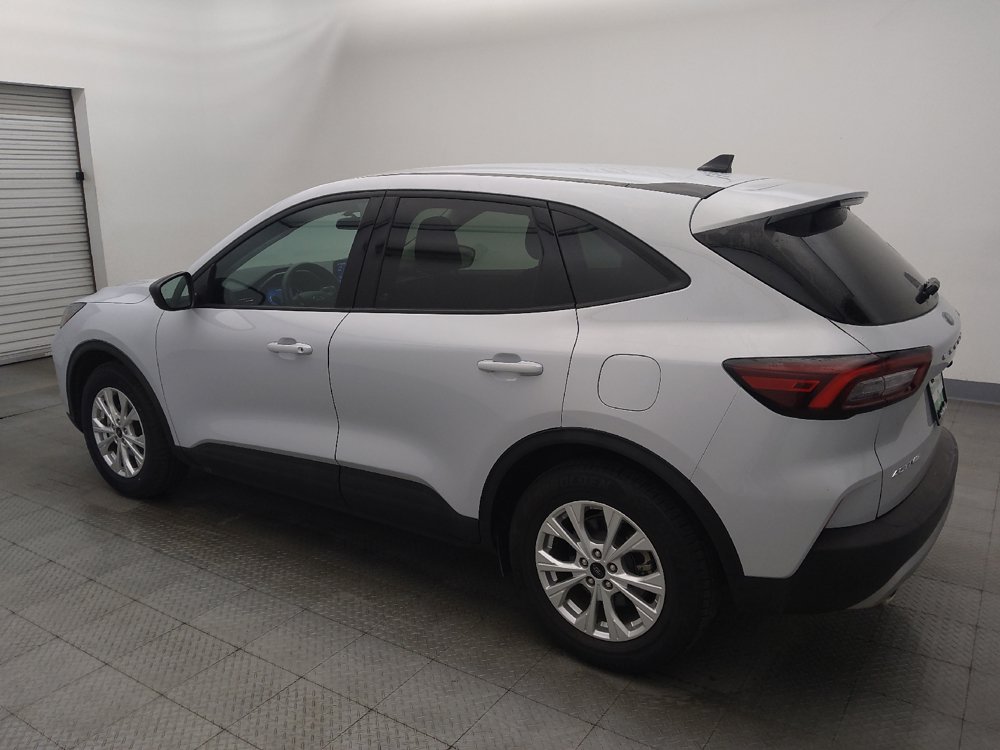 Used 2025 Ford Escape Active FWD image 3