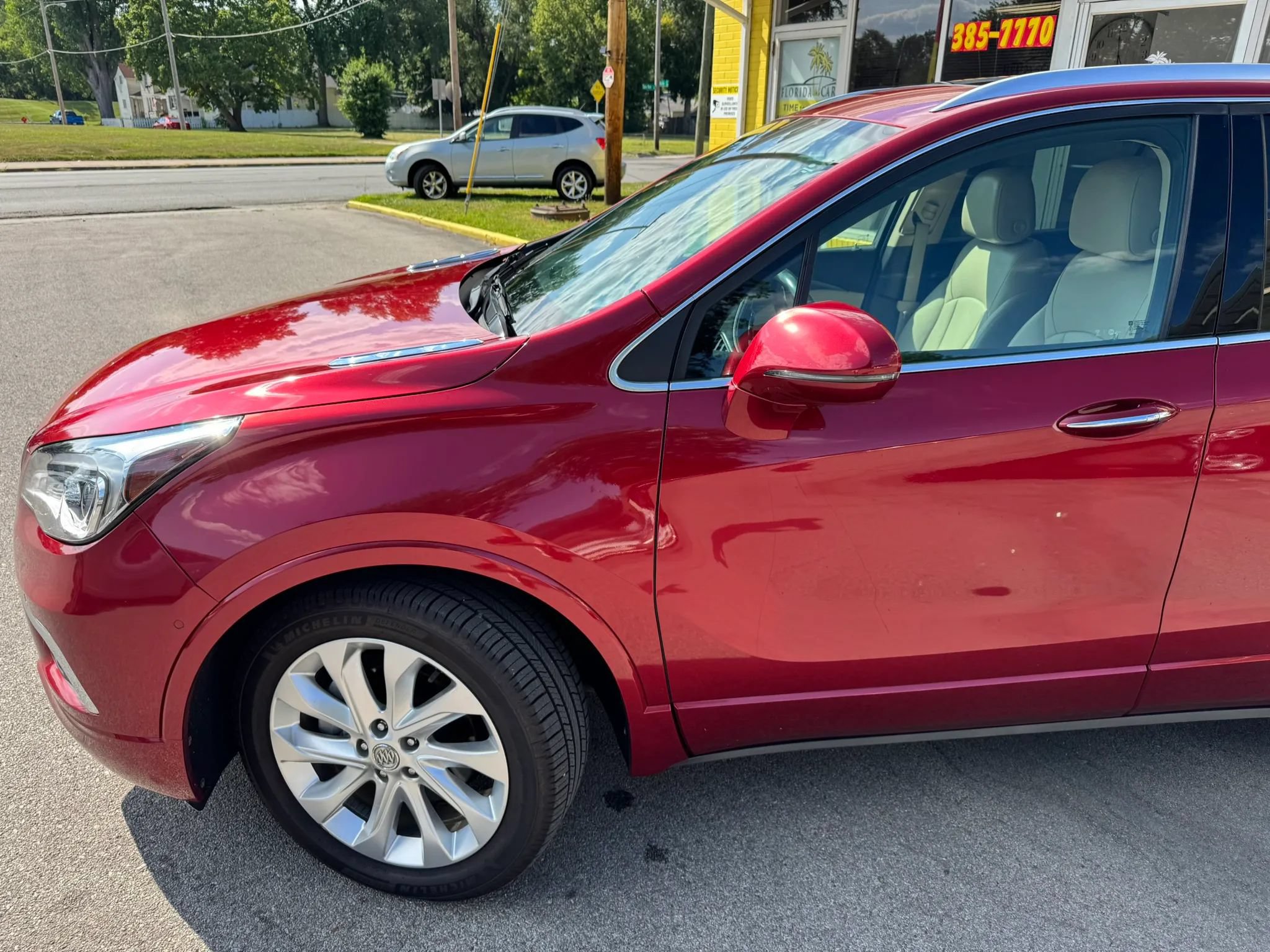 Used 2018 Buick Envision Premium w/ Driver Confidence Package AWD/4WD image 4