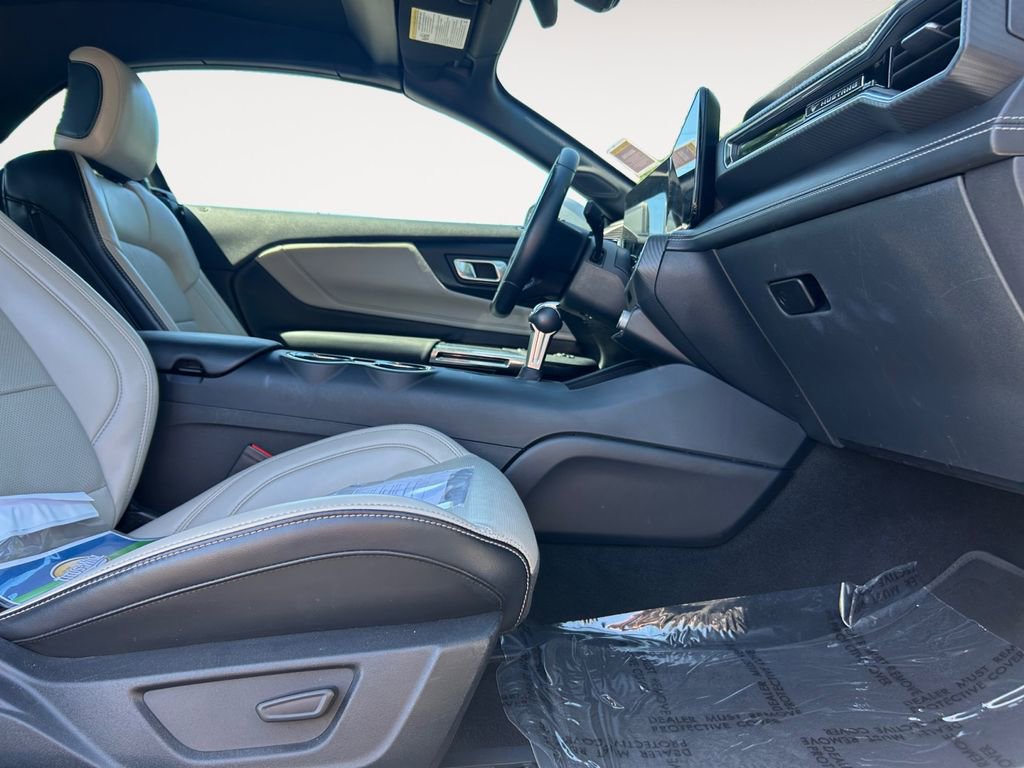 Used 2024 Ford Mustang Premium image 10