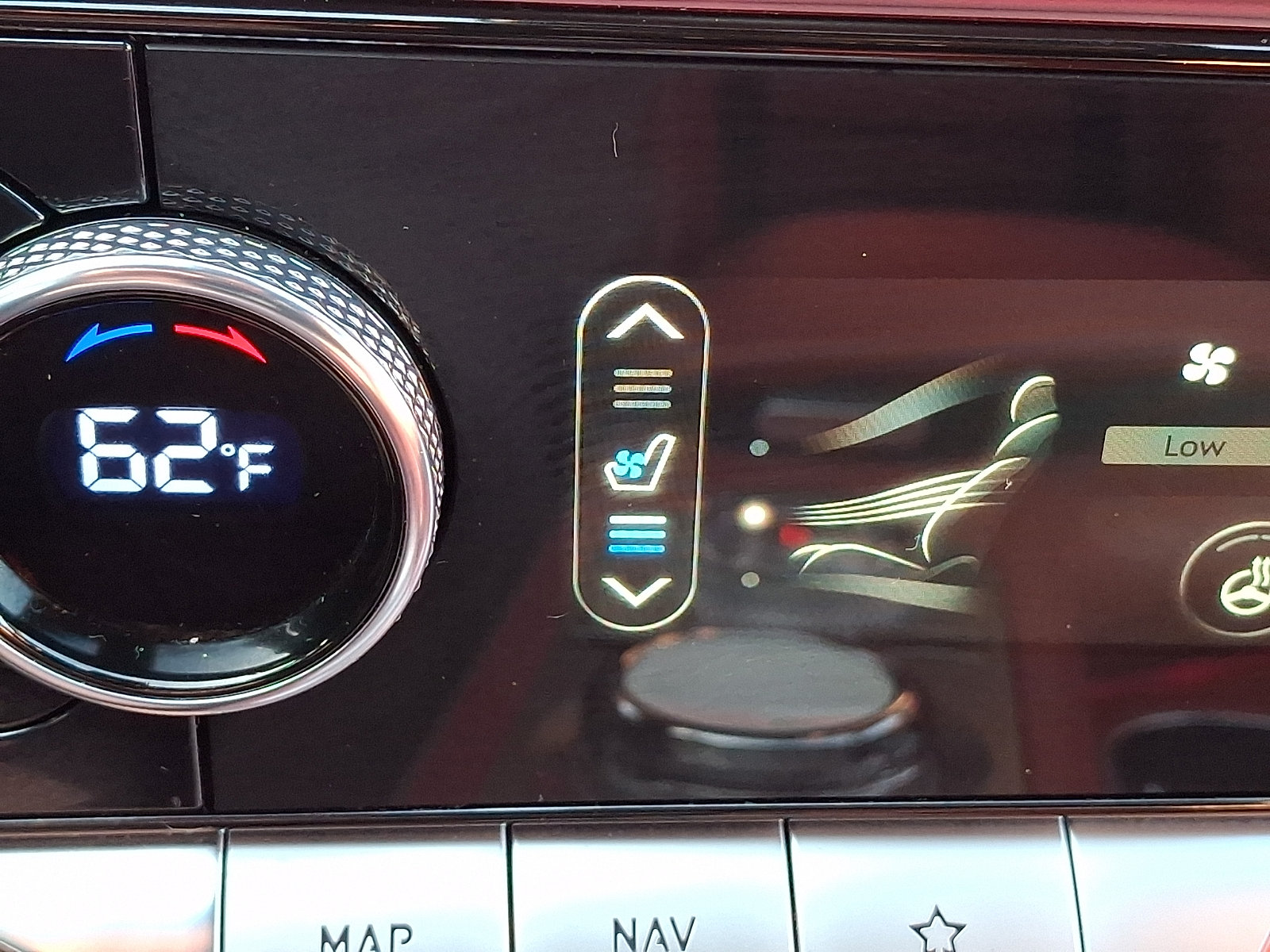 Certified 2023 Genesis GV70 3.5T Sport w/ Sport Prestige Package AWD/4WD image 25
