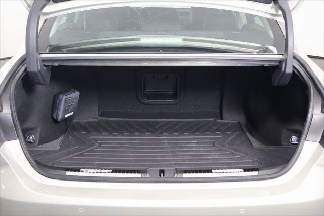Certified 2025 Lexus ES 300h w/ Premium Package FWD image 14