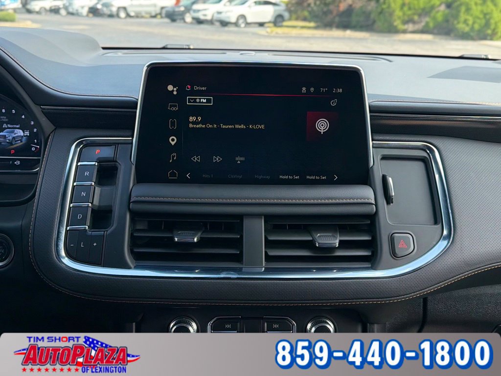Used 2024 GMC Yukon XL AT4 w/ AT4 Premium Plus Package AWD/4WD image 5