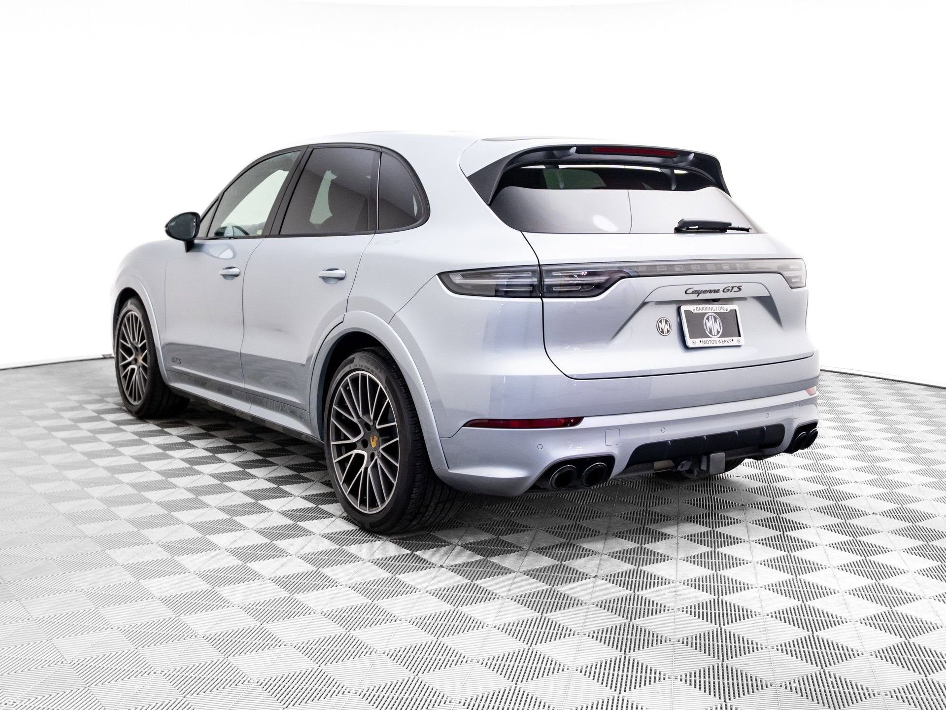 Used 2021 Porsche Cayenne GTS image 3