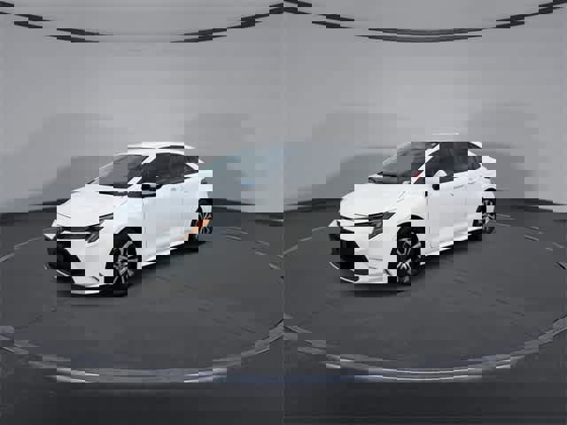 Used 2022 Toyota Corolla LE image 4