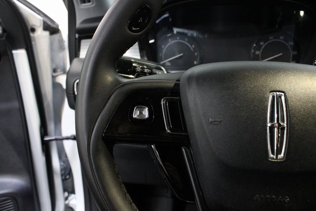 Used 2022 Lincoln Corsair Standard image 13