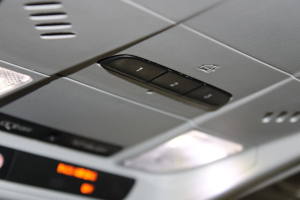 Used 2018 Chevrolet Equinox LT AWD/4WD image 27