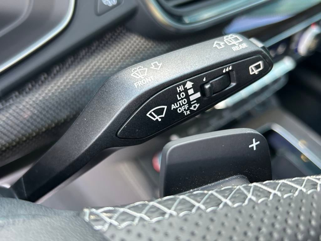 Used 2023 Audi SQ5 Premium Plus image 16