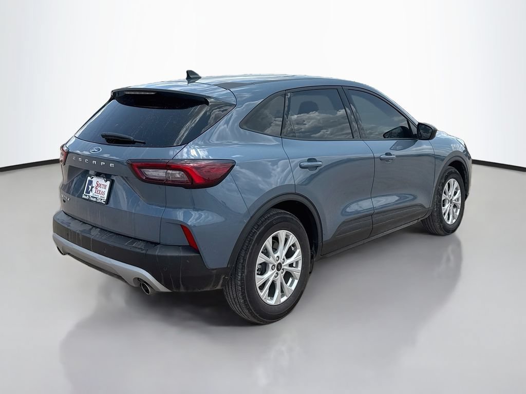 Used 2025 Ford Escape Active w/ Tech Pack #1 FWD image 7