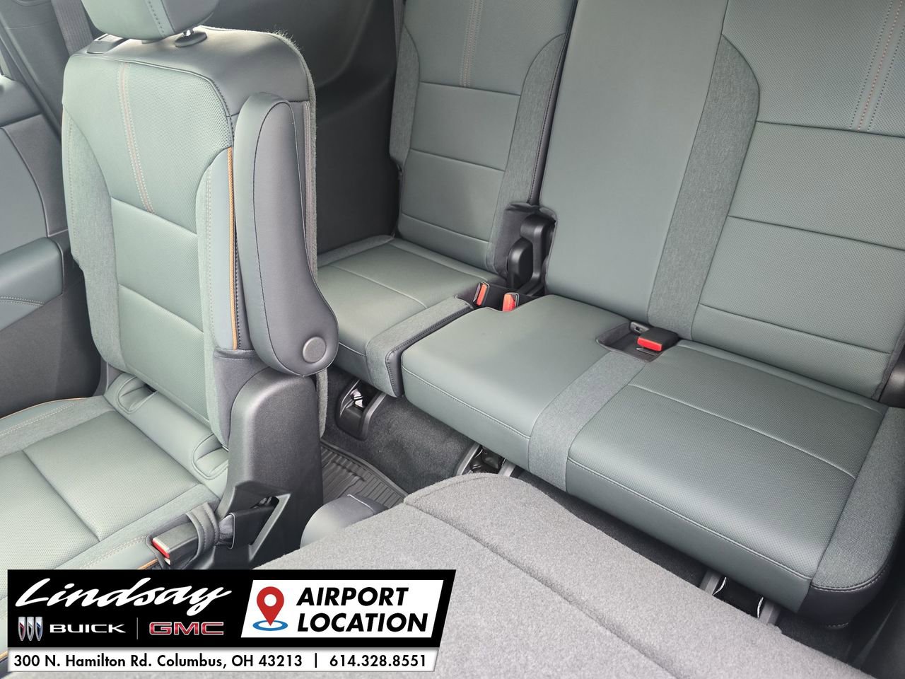 New 2026 GMC Acadia AT4 w/ Luxury Package image 27