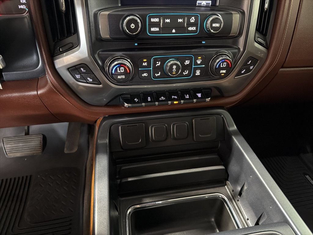 Used 2015 Chevrolet Silverado 2500 High Country w/ Duramax Plus Package AWD/4WD image 28