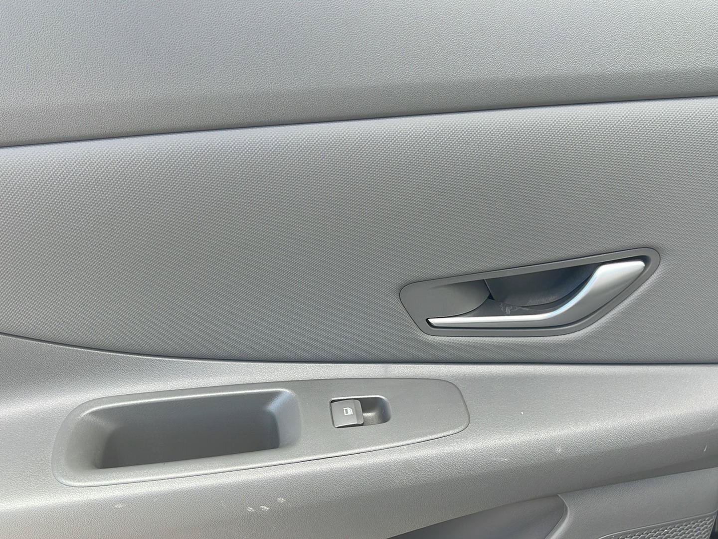 Certified 2023 Hyundai Elantra SEL w/ Convenience Package FWD image 18