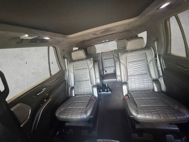 Certified 2024 Cadillac Escalade Sport Platinum w/ Heavy-Duty Trailer Package AWD/4WD image 21