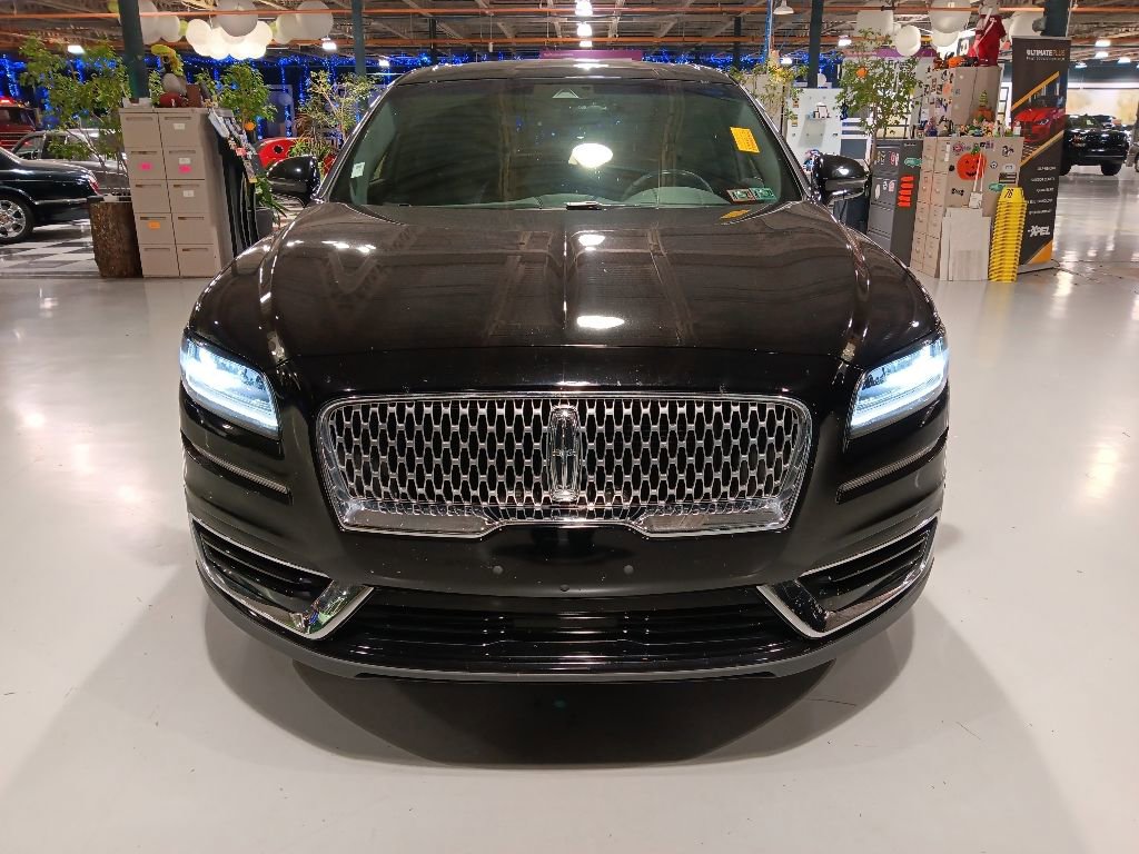 Used 2019 Lincoln Nautilus Reserve AWD/4WD image 3