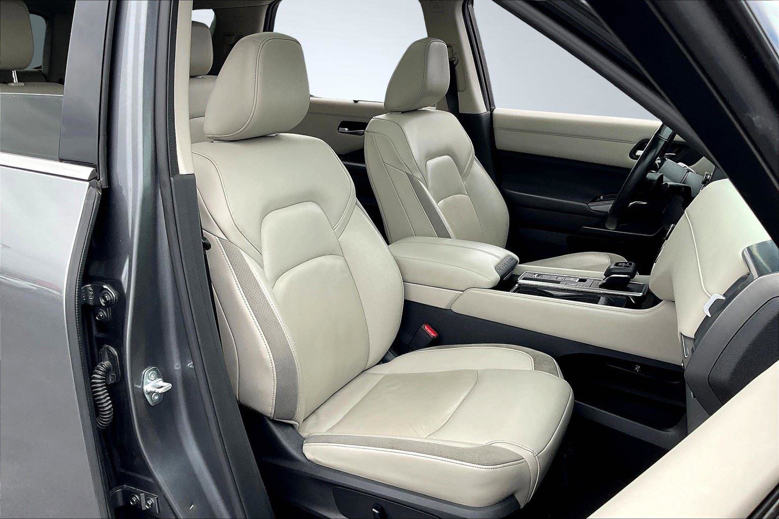 Used 2022 Nissan Pathfinder SL w/ SL Premium Package image 7