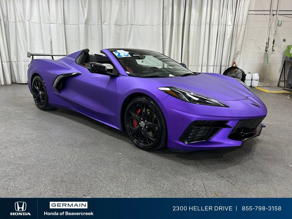 Used 2023 Chevrolet Corvette Stingray Premium Conv w/ Z51 Performance Package RWD image 3